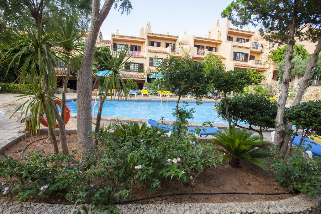 Hotel Bahia Park Cala En Porter  Exteriér fotografie