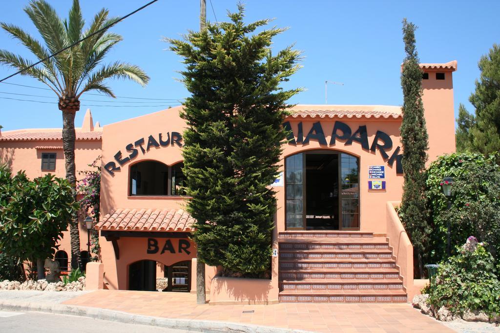 Hotel Bahia Park Cala En Porter  Exteriér fotografie